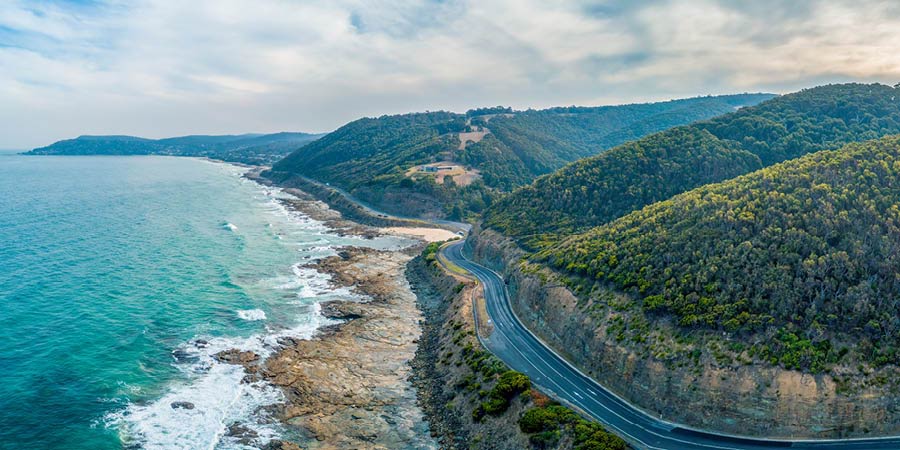 Driving along the Great Ocean Road